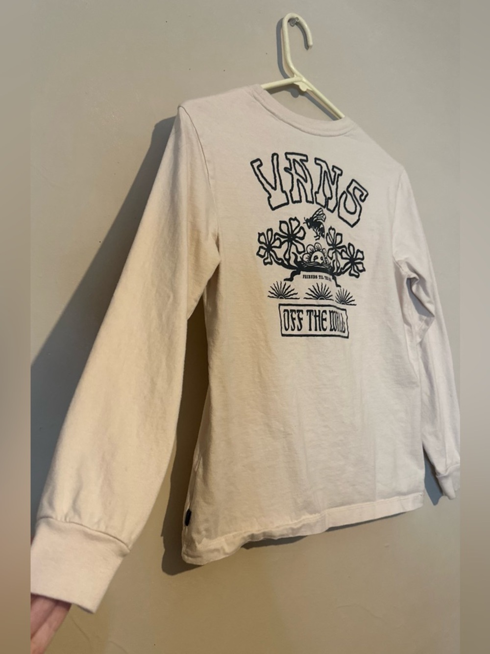 Vans small Long Sleeve Graphic Tee
